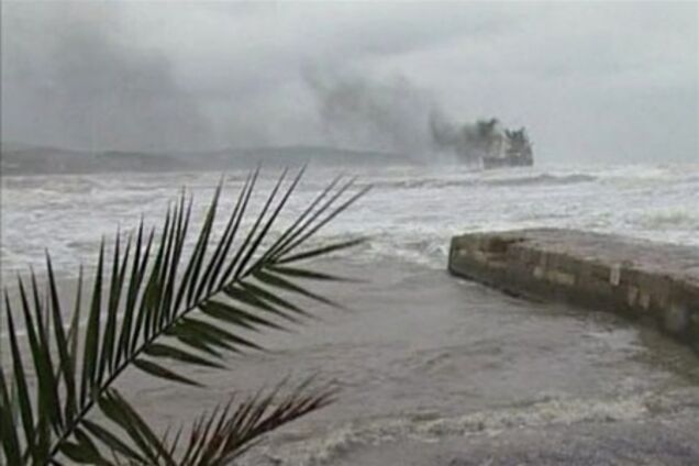 Скончался один из троих моряков, спасенных с затонувшего сухогруза