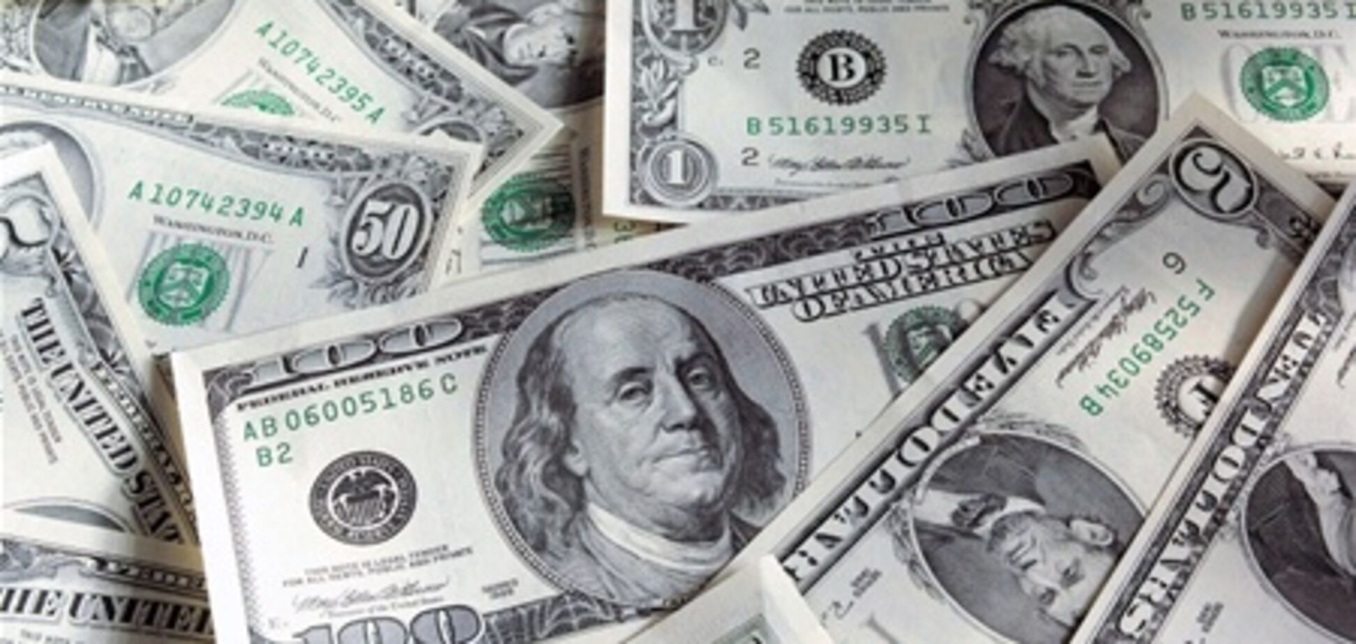 Межбанк закрылся незначительным укреплением доллара
