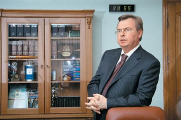 Нардеп-мільйонер їздить на авто 1952?