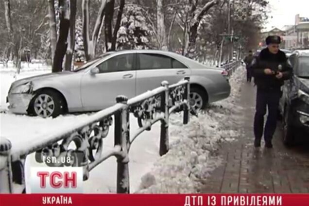 Авто нардепа попало в ДТП под Радой. Видео