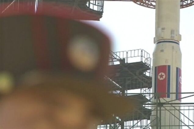 Япония направила три эсминца на перехват ракеты КНДР