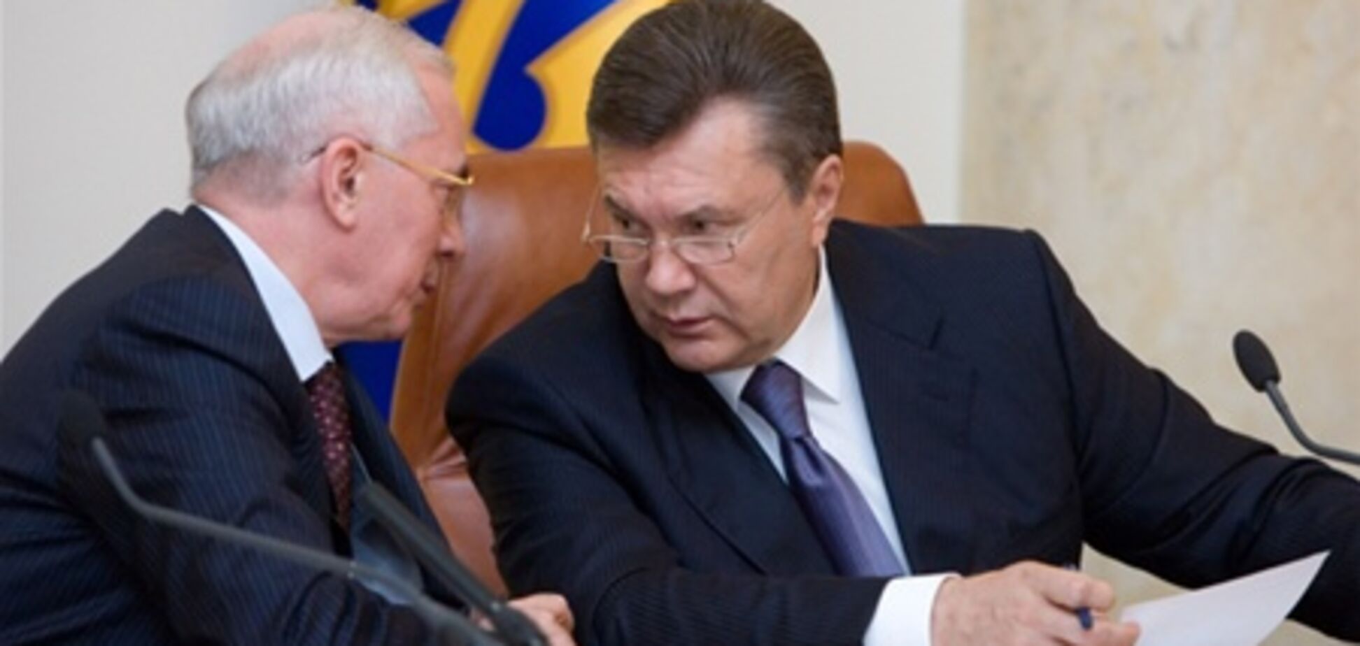 Янукович внес кандидатуру Азарова на должность премьера