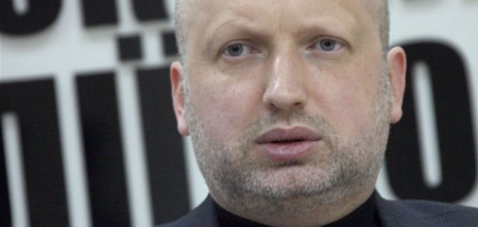 Турчинов на суді проти Луценка: справи перетворилися на фарс