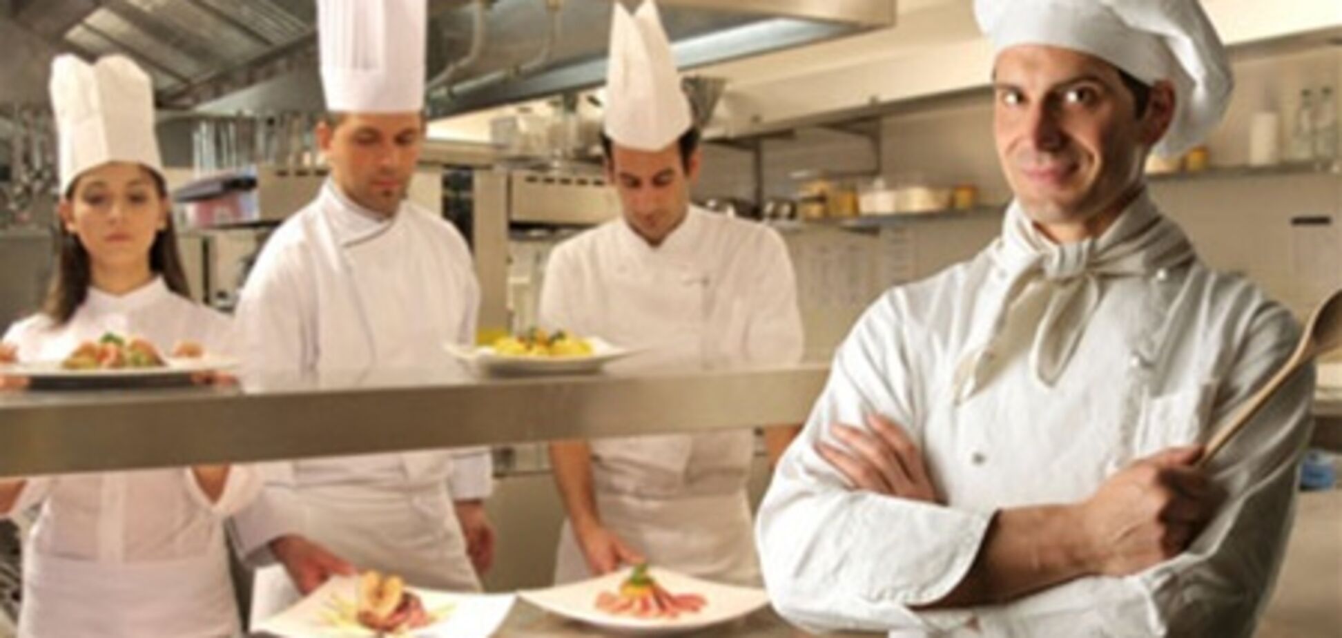 В ресторане Парижа можно стать шеф-поваром на один день