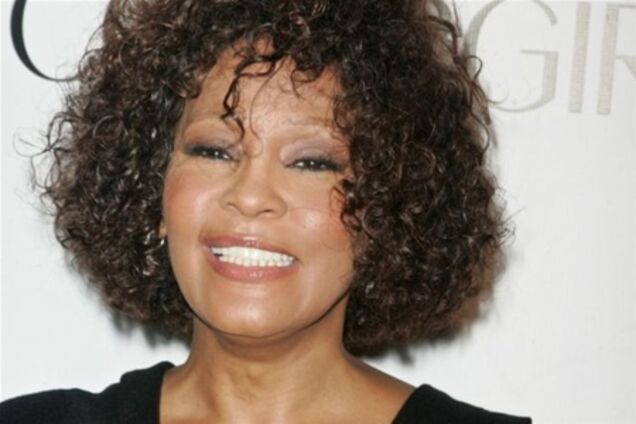 Уитни Хьюстон захлебнулась в ванной