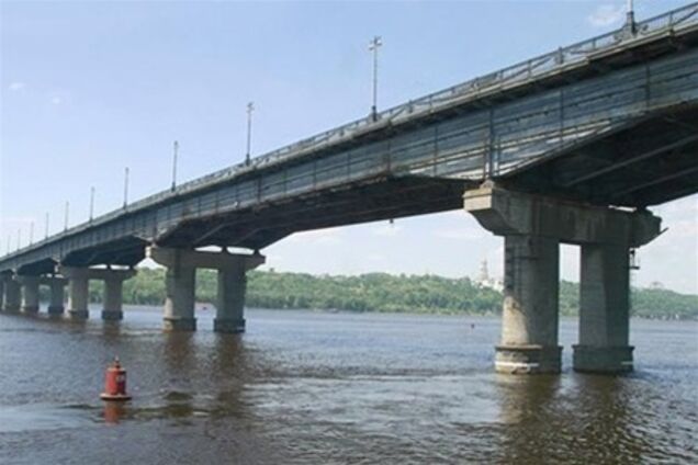 В Киеве из-за мостов перекроют дороги