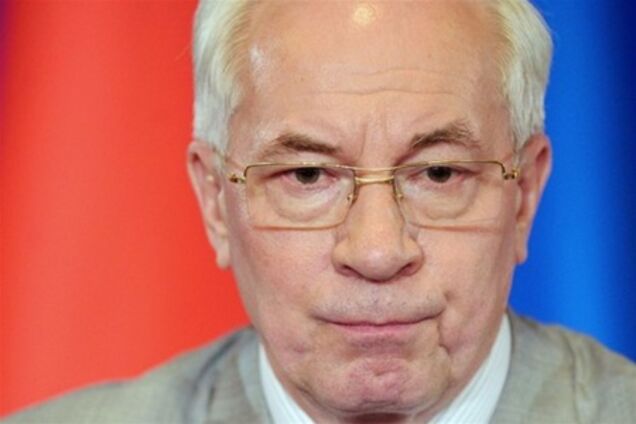 Азаров скаржиться на відсутність підтримки ЄС з газового питання