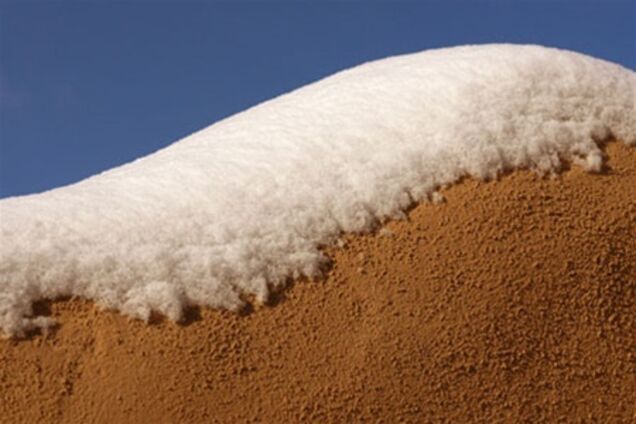 В Арктике аномально тепло, а в Сахаре лежит снег. Фото. Видео