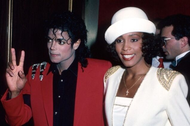 Врачей Уитни Хьюстон допросят