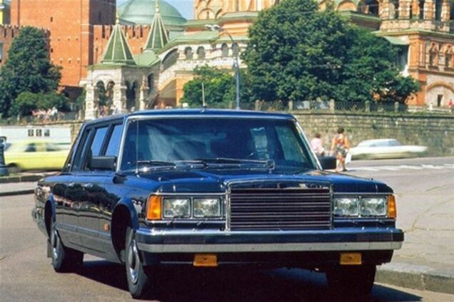 Как вручную собирают лимузины ЗиЛ. Фото  