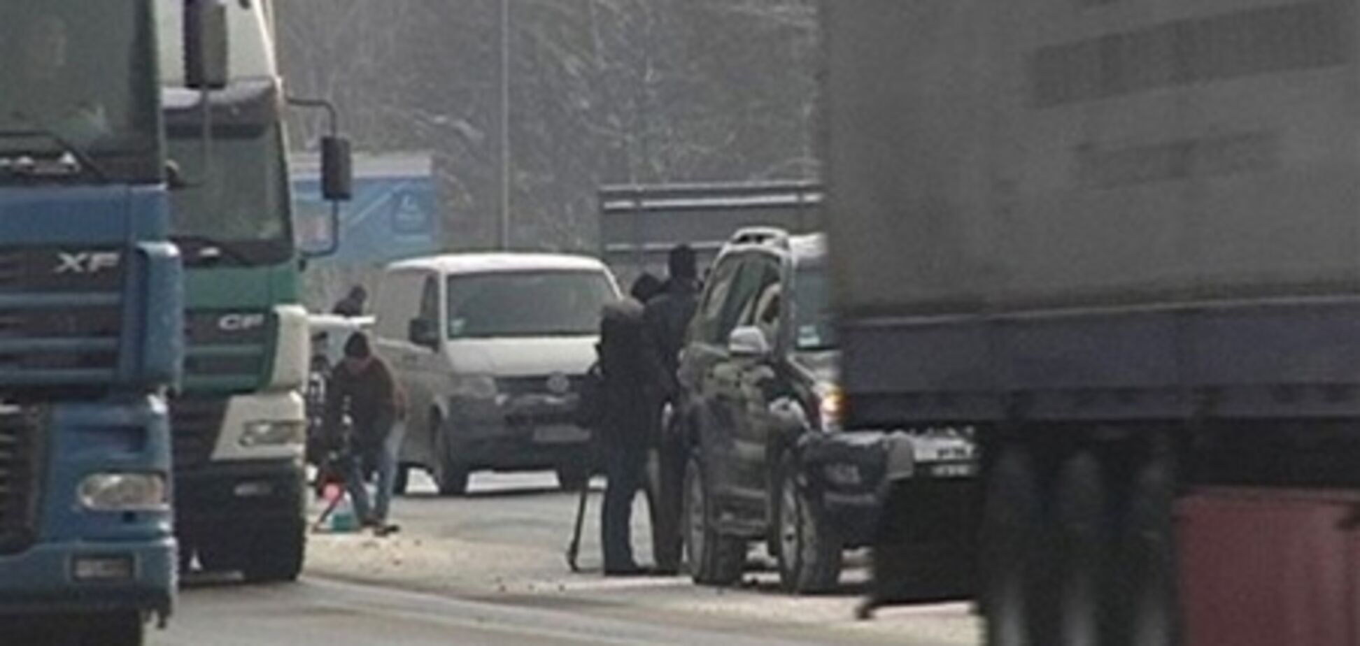 Под Киевом столкнулись 24 машины. Фото. Видео