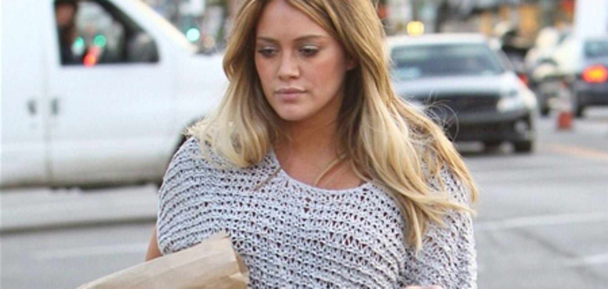 Хиллари Дафф отправилась за снэком. Фото