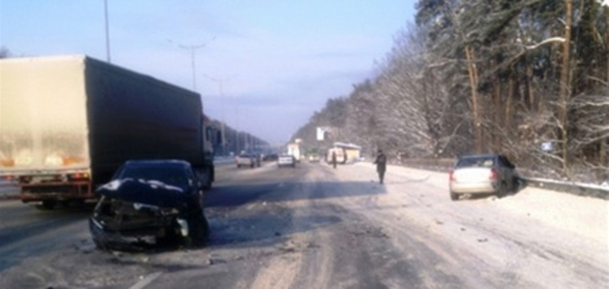 Под Киевом в течение двух часов произошло 13 ДТП. Фото