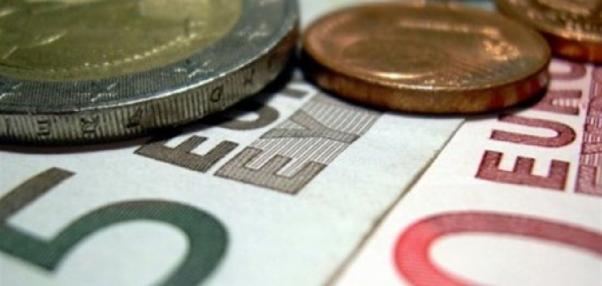 Евро стабилен в паре с долларом, 17 февраля 2012