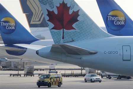 Паралізована робота найбільшого аеропорту Німеччини. Відео