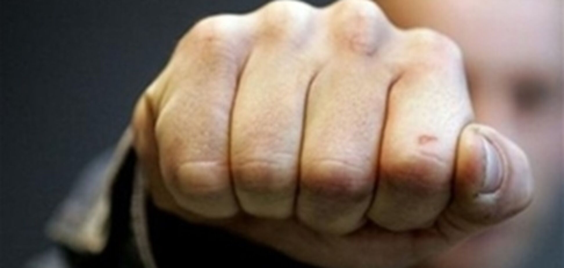 На Подоле пять милиционеров еле повязали опытного хулигана