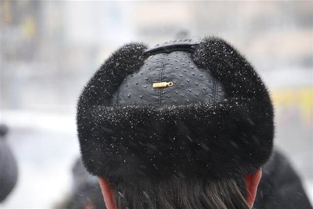 Донецкий губернатор пришел на встречу с бомжами в шапке за €2900