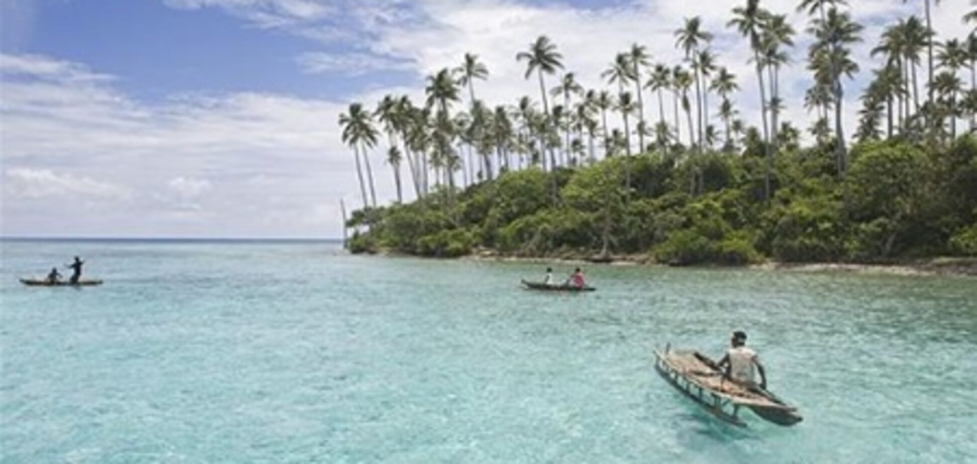 Біля берегів Нової Гвінеї пропав пором з пасажирами