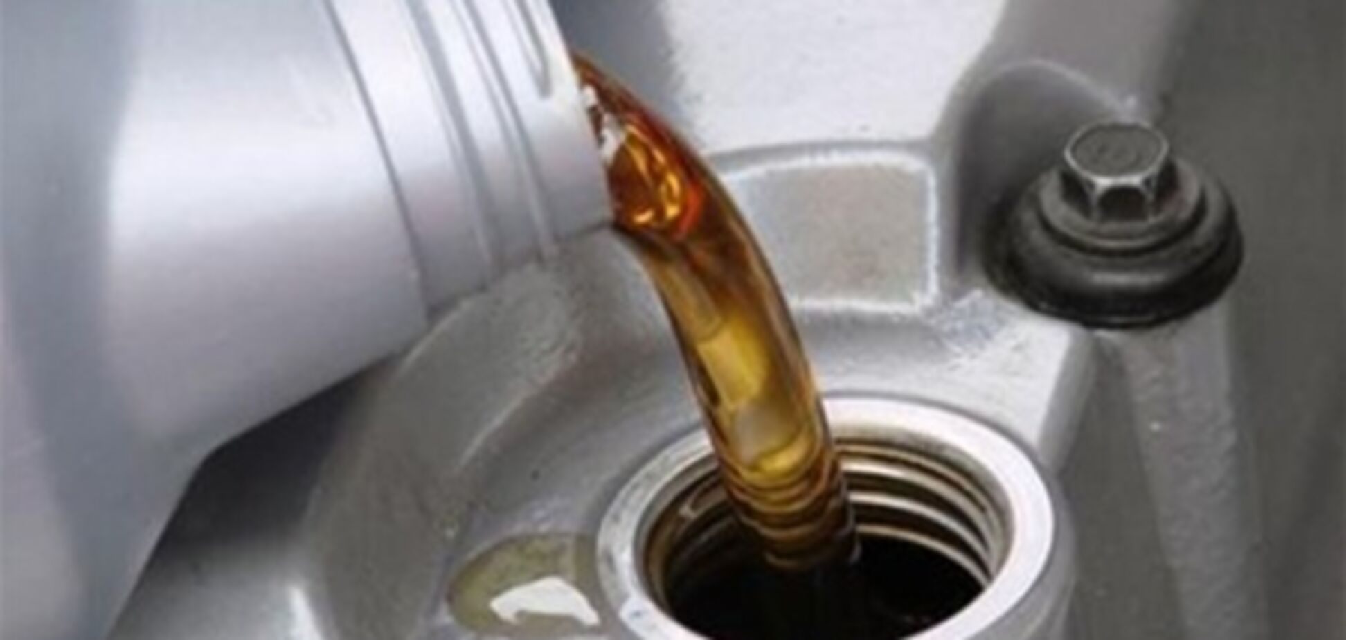 Можно ли смешивать минеральное моторное масло с синтетическим?