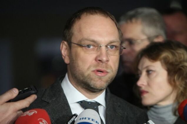 Власенко не пускают к Тимошенко 'по непонятным причинам'