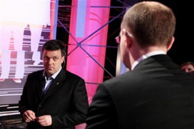 Для чего Яценюк сближается с Тягнибоком?