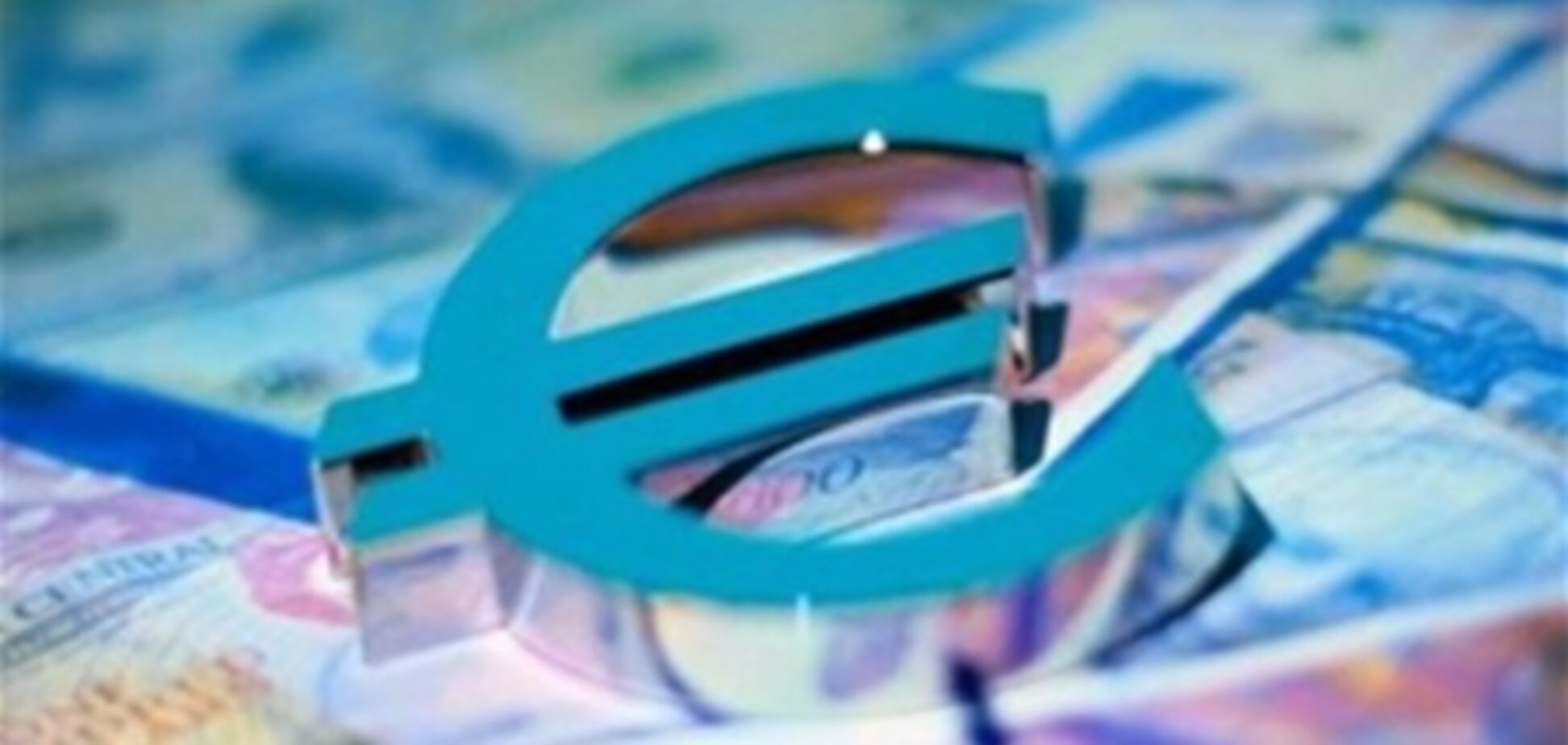 Межбанк: евро незначительно подорожал, 22 февраля 2012