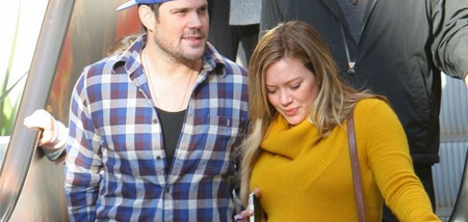 Хиллари Дафф взяла мужа на шоппинг. Фото