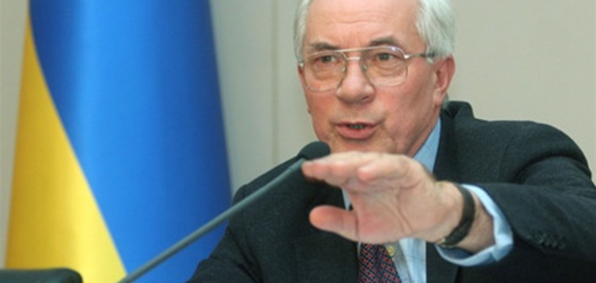 Азаров: Украина больше не будет покупать импортные товары