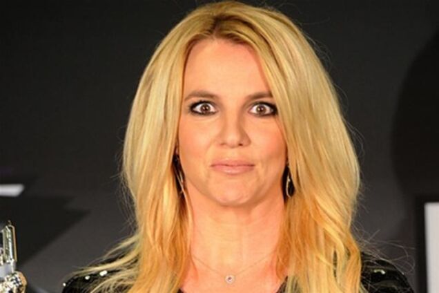 Бритни Спирс все еще не замужем