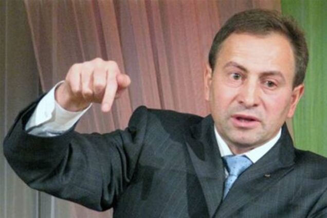 Оппозиция намерена блокировать трибуну до конца рабочего дня