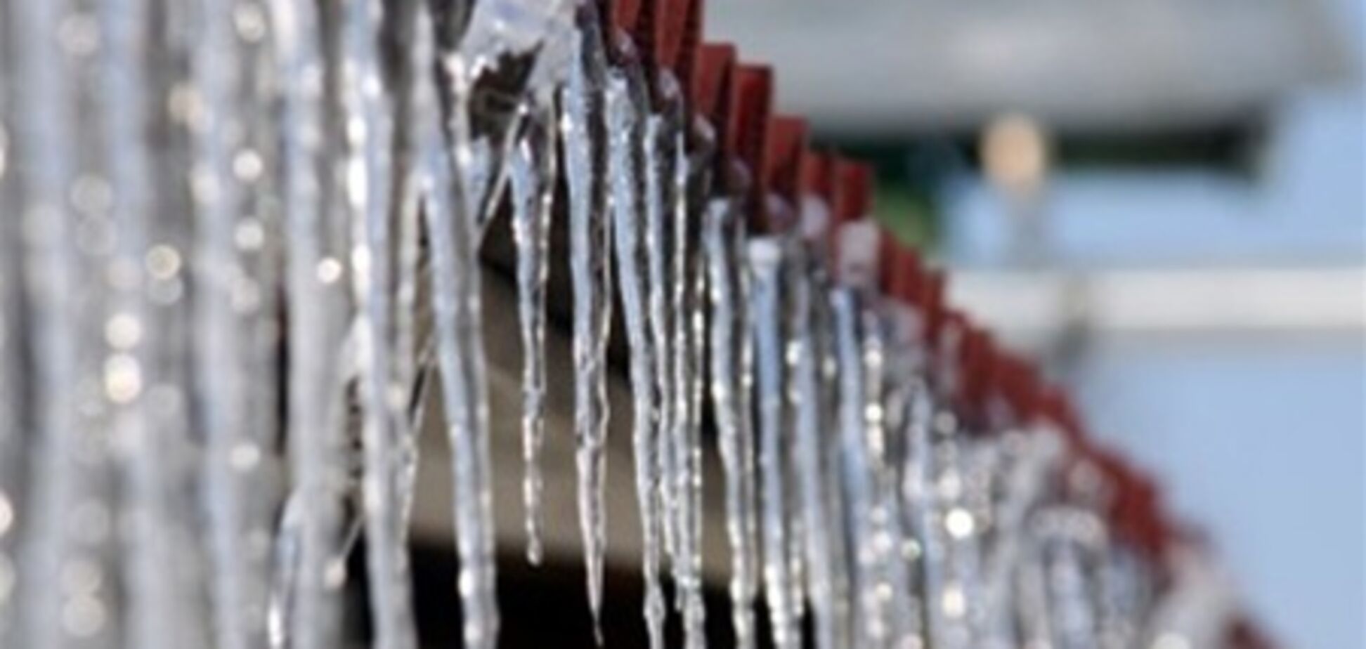 Избавление от сосулек будет стоить от 500 грн до 2,5 тыс. грн