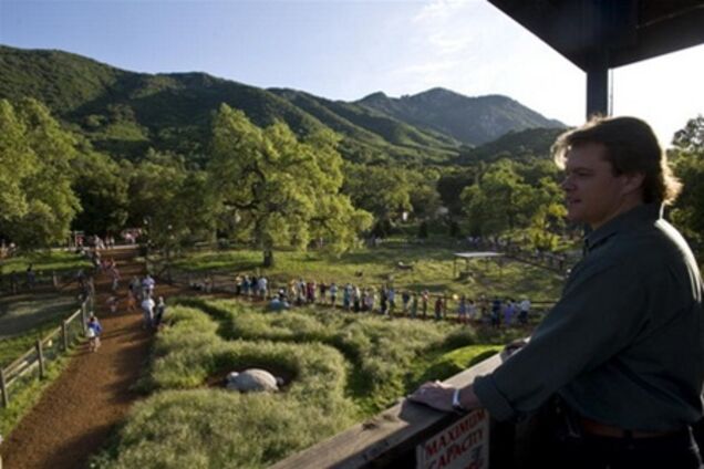 Под крышей зоопарка своего