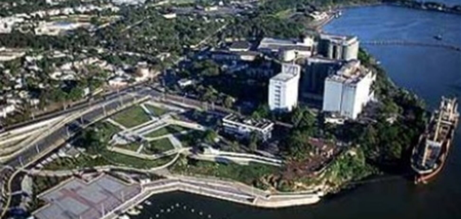 За 1-комнатную квартиру в Киеве можно купить остров в Канаде