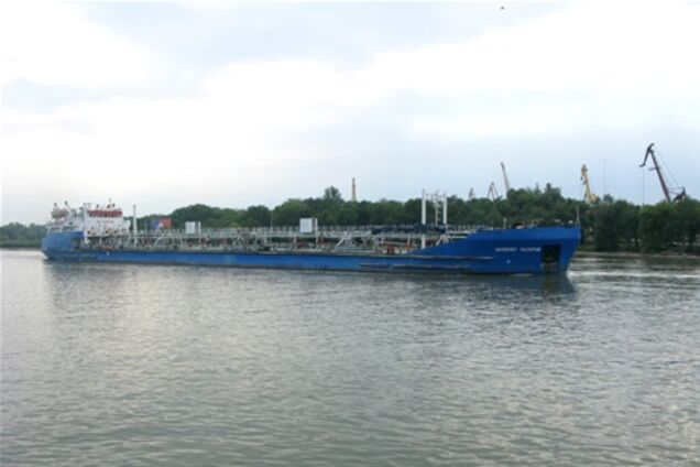 У Каспійському морі горить російський танкер