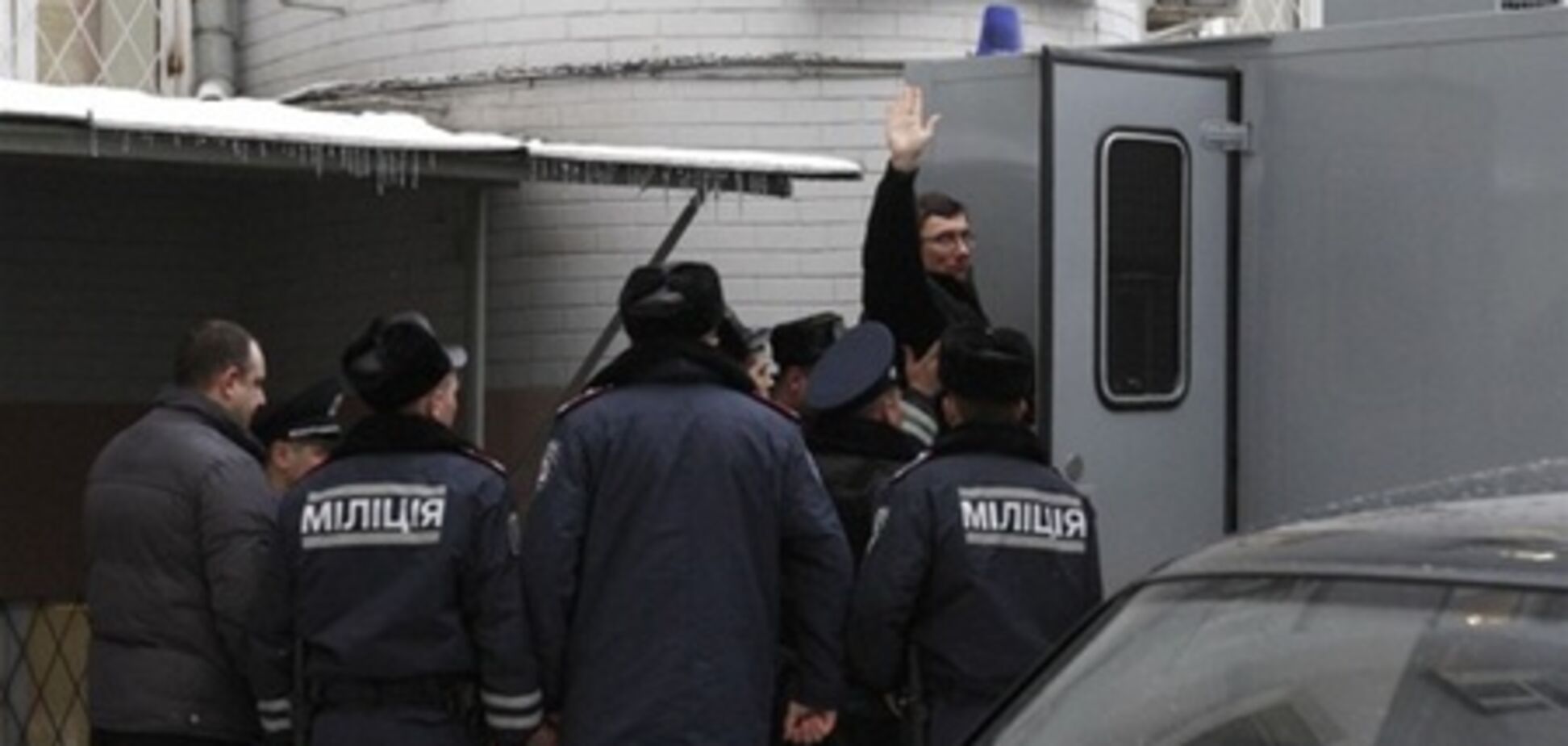 В колонии, куда хотят отправить Луценко, часто убивают людей