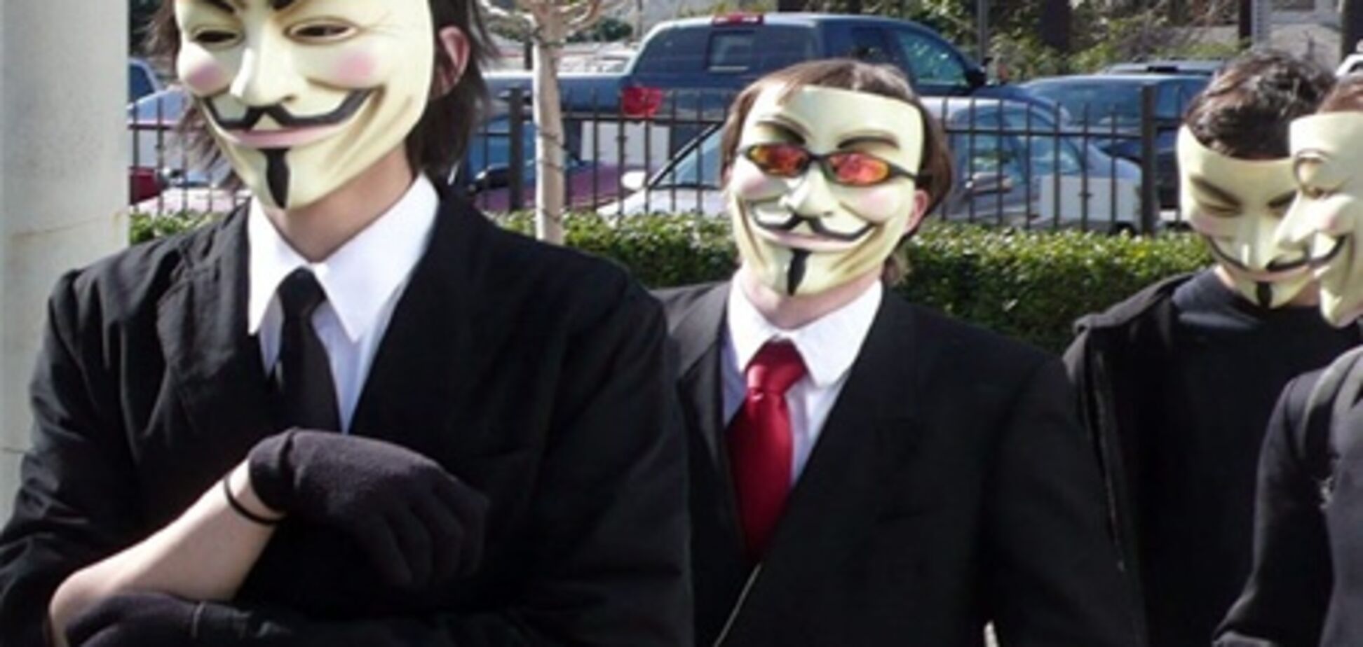 Інтерпол затримав 25 хакерів Anonymous