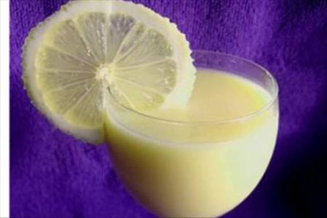 Лимонно-молочный коктейль
