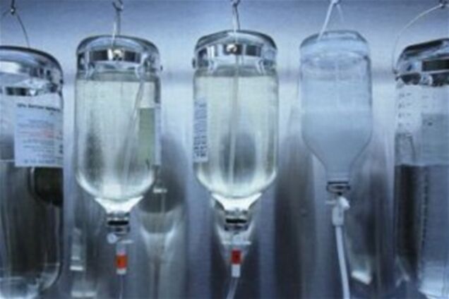 В Одессе Toyota въехала в остановку: одна женщина умерла, двое - в больнице