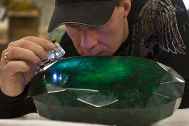 Самый большой в мире изумруд