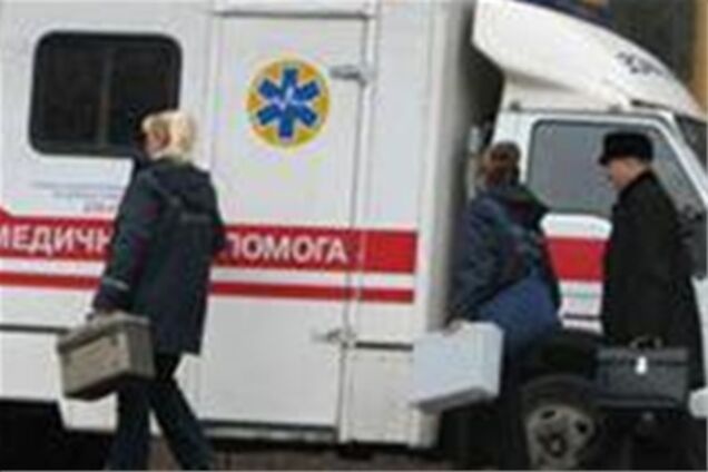 В Закарпатье автобус столкнулся с фурой: один погибший, 9 травмированных