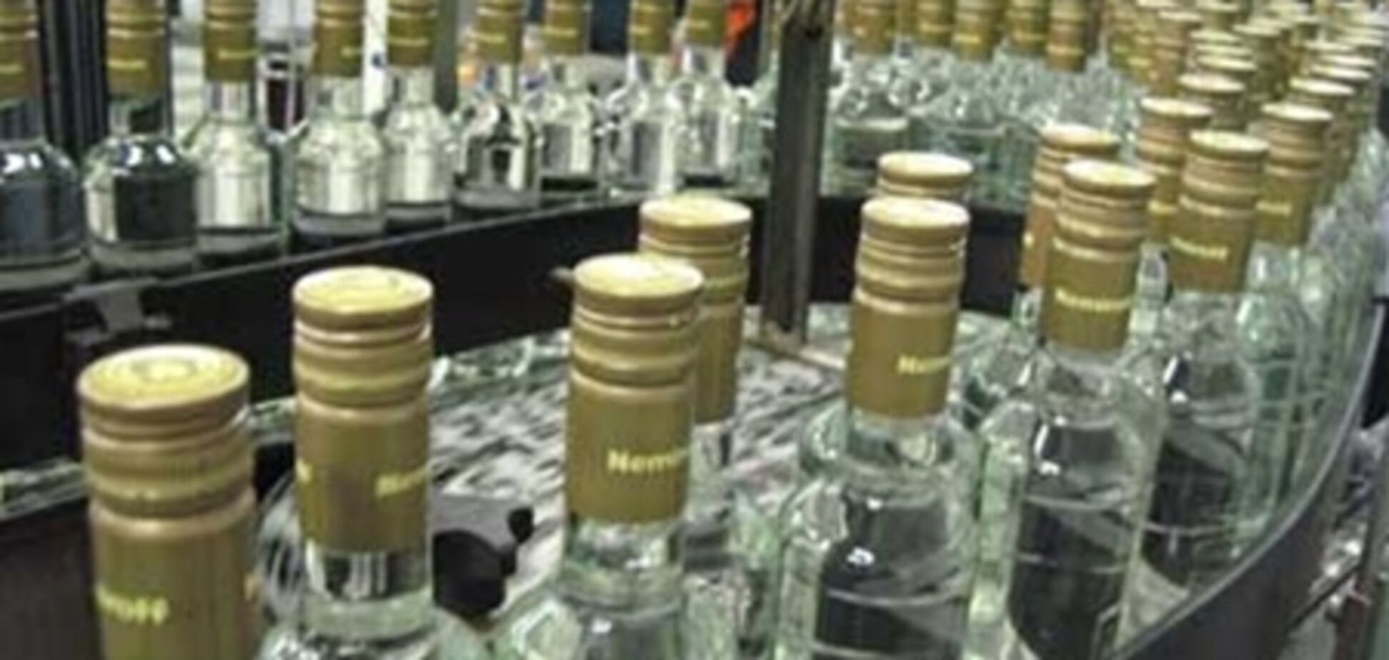Азарова просят отчитаться, куда делась водка