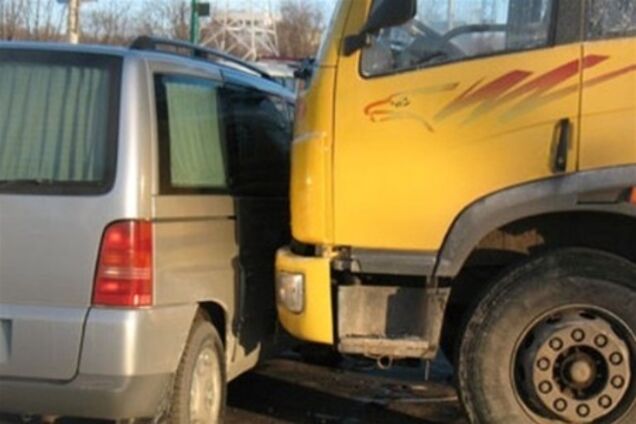 У МЗС розповіли подробиці ДТП з українцями в Білорусі