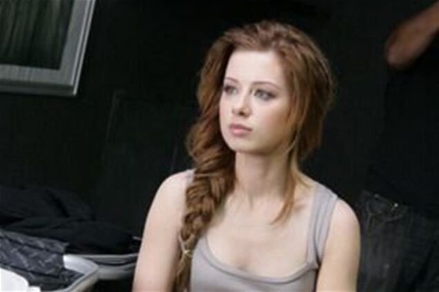 Савичева потушила огонь рукой