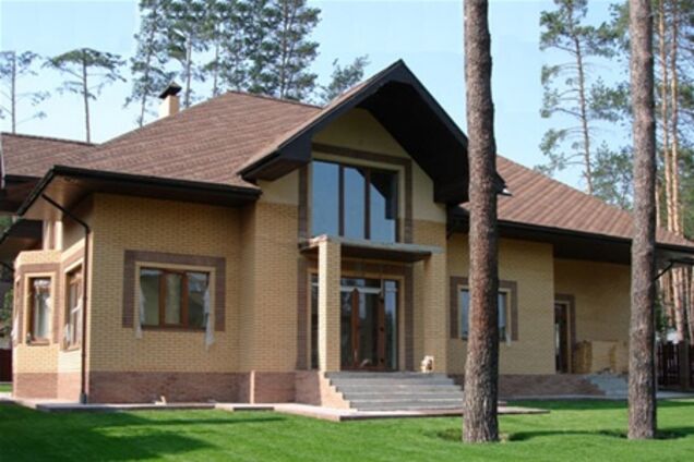 Загородная недвижимость Киева продолжает дешеветь