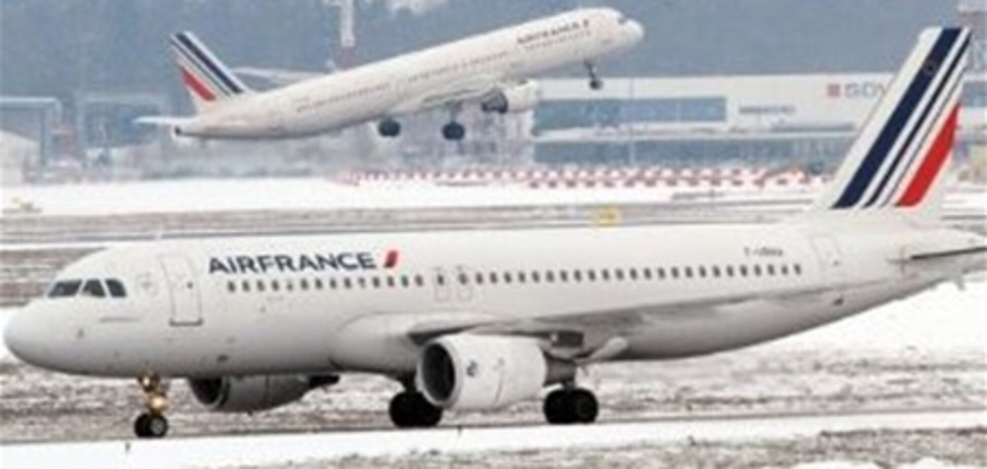 Air France из-за забастовки отменяет десятки рейсов