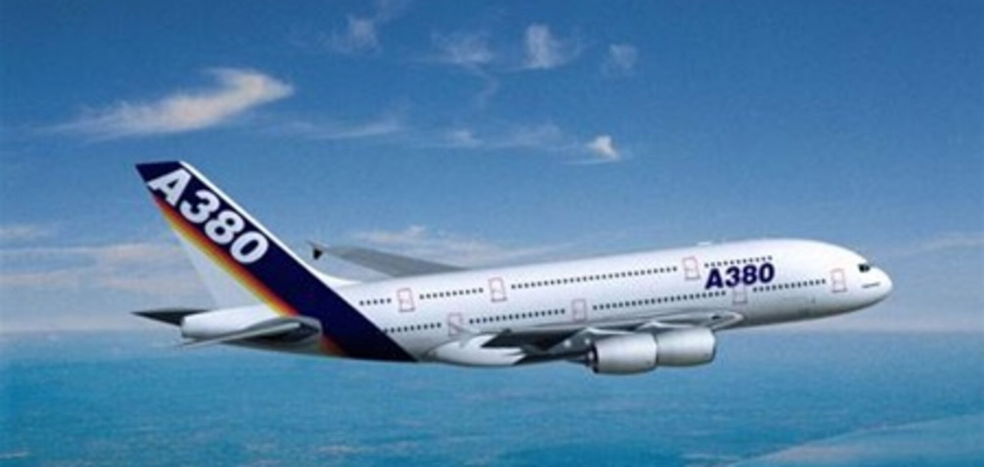 Airbus проверит все лайнеры A380 на предмет трещин