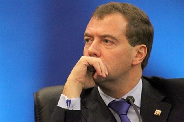 Медведев: решение сирийской проблемы должно быть объективным