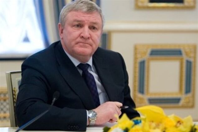 Єжель пішов за власним бажанням