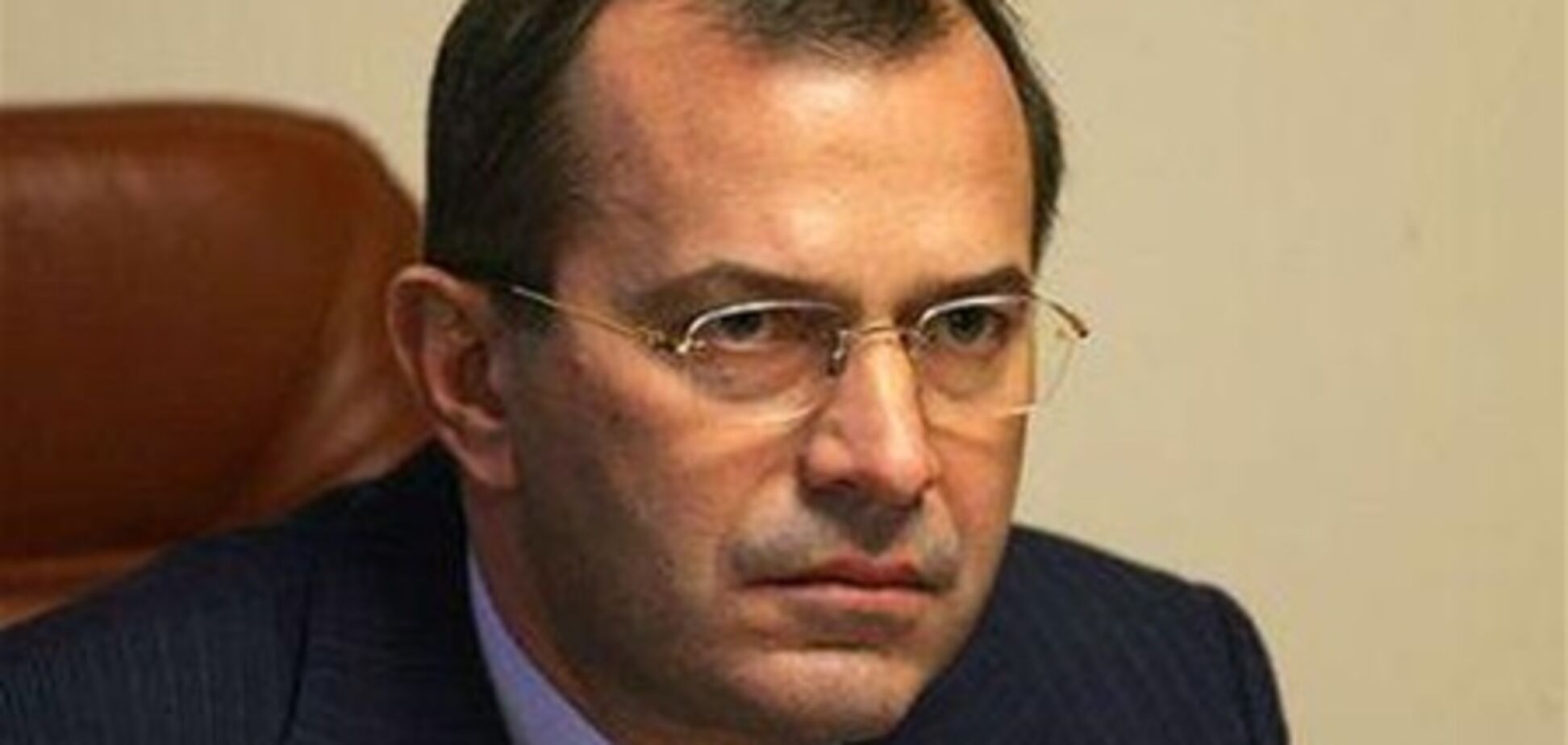 Клюев: рейдеров будем регистрировать