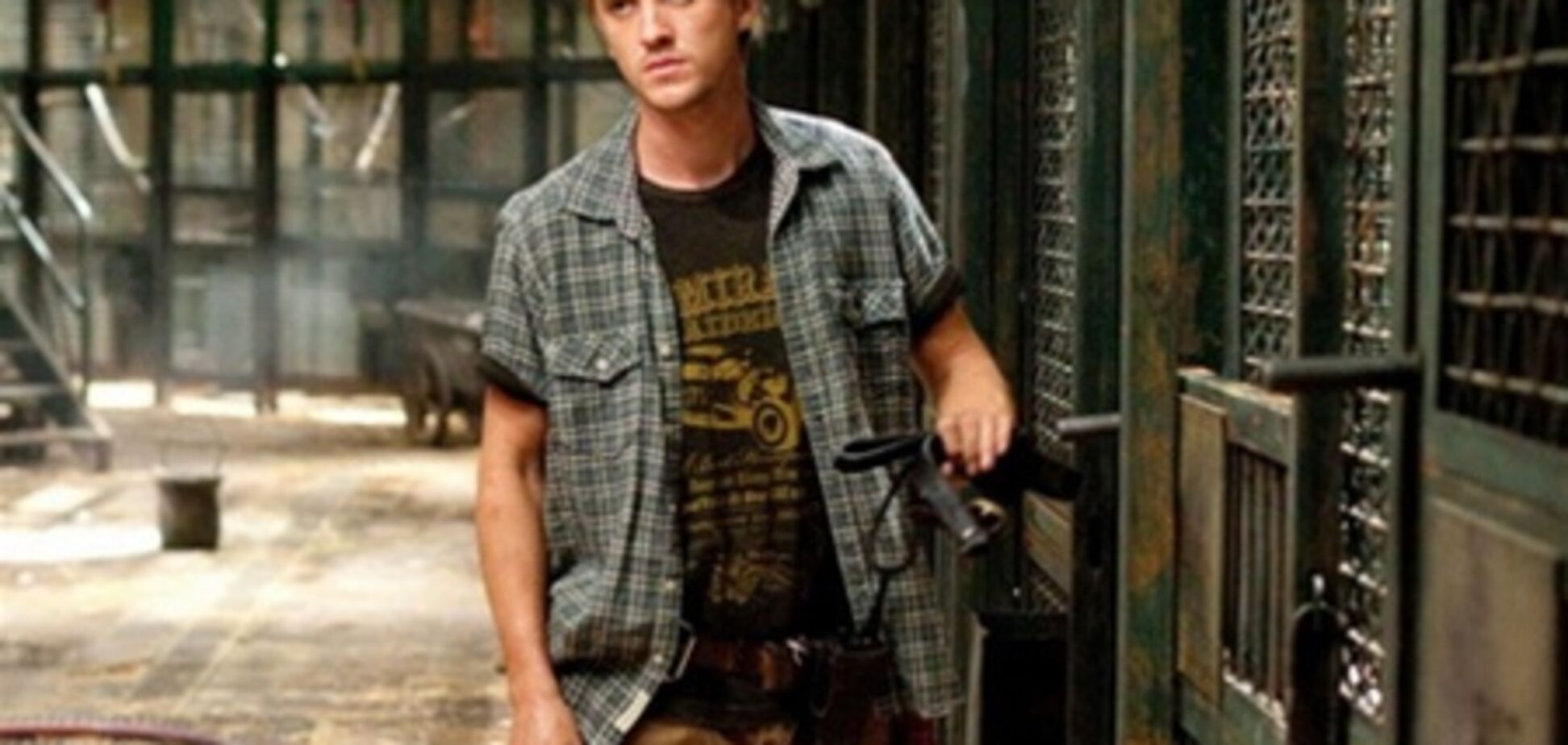 Том Фелтон сыграет больного сына Гленн Клоуз